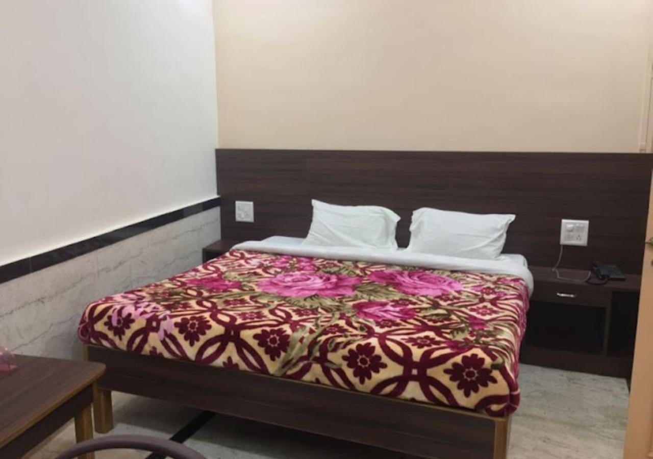 Liberty Guest House Varanasi Exterior photo