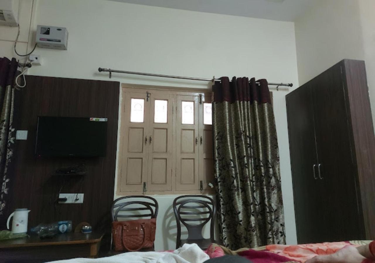 Liberty Guest House Varanasi Exterior photo
